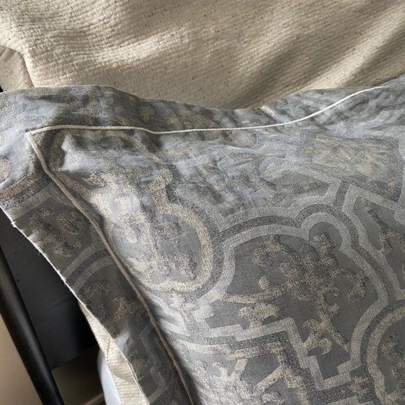 Revelle Duvet Cover and Pillow Shams Queen - Picture 3 of 7